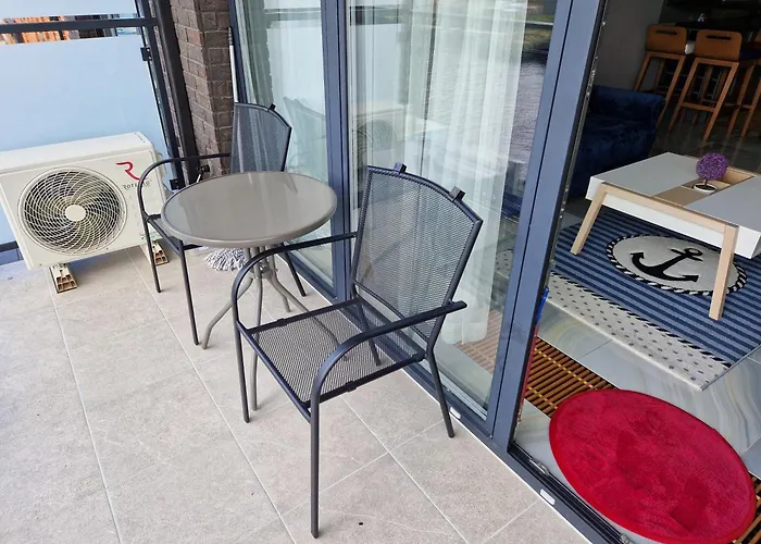 - W Porcie Z Widokiem I Klimatyzacja 乌斯特卡