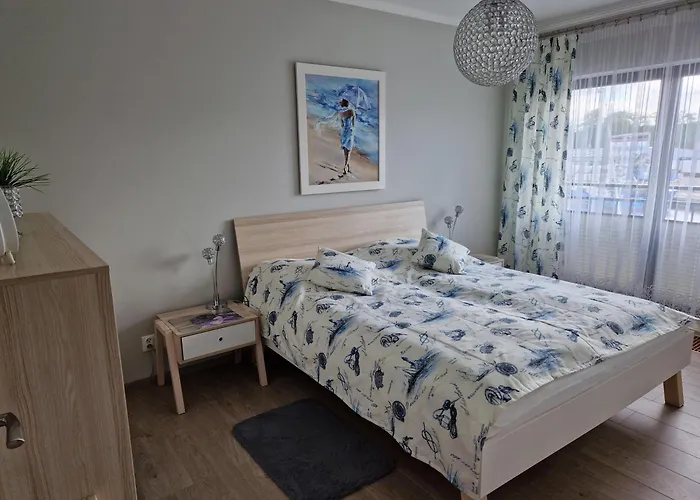 - W Porcie Z Widokiem I Klimatyzacja