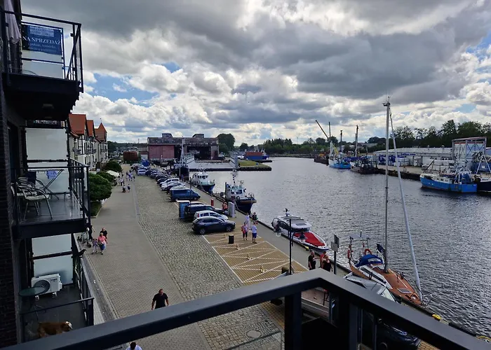 - W Porcie Z Widokiem I Klimatyzacja 乌斯特卡